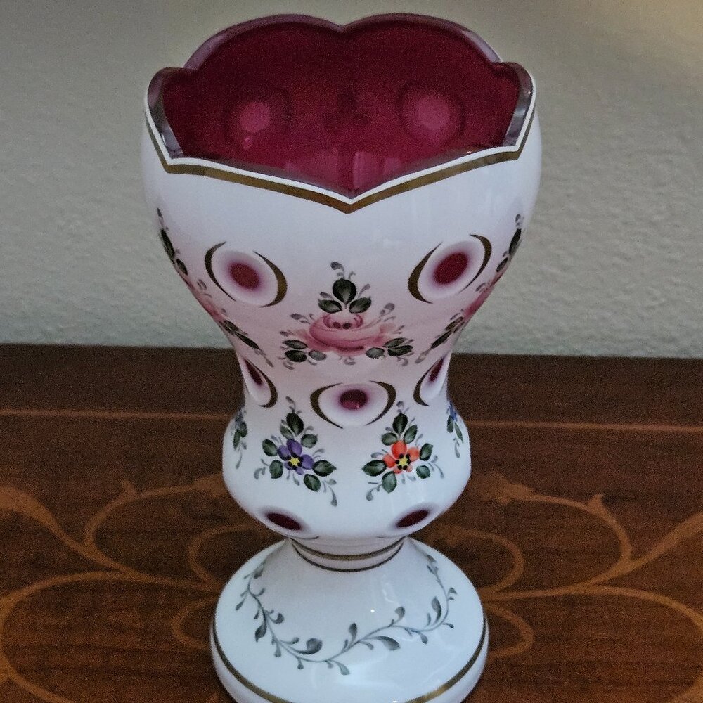 ANTIQUE VINTAGE BOHEMIAN CZECH MOSER FLOWER HAND PAINTED CUT TO CLEAR GLASS VASE